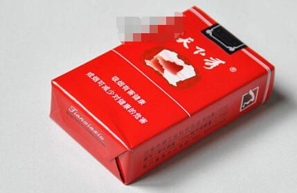 香烟里手工装爆珠(烟怎么装爆珠)
